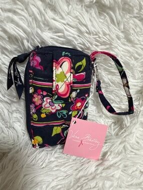 Vera Bradley Carry It All Wristlet Navy Floral Quilted NWT
